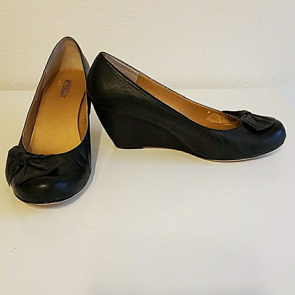 Seychelles "lil Rascal" Wedges with bow detail